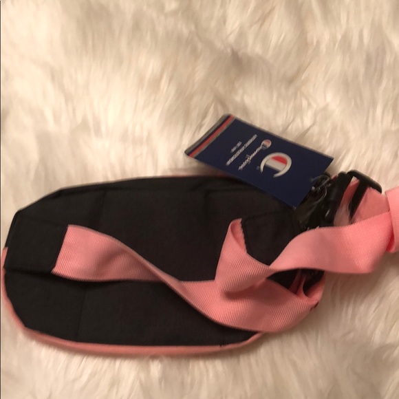 Champion Forever Signature Fanny Pack OS Pink 4.75" high
9" wide - Picture 4 of 5